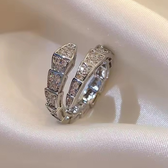 Serpent snake zircon adjustable Silver Crystal Ring - Picture 1 of 9